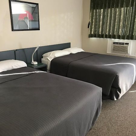 Plains Motor Inn Stettler Ngoại thất bức ảnh