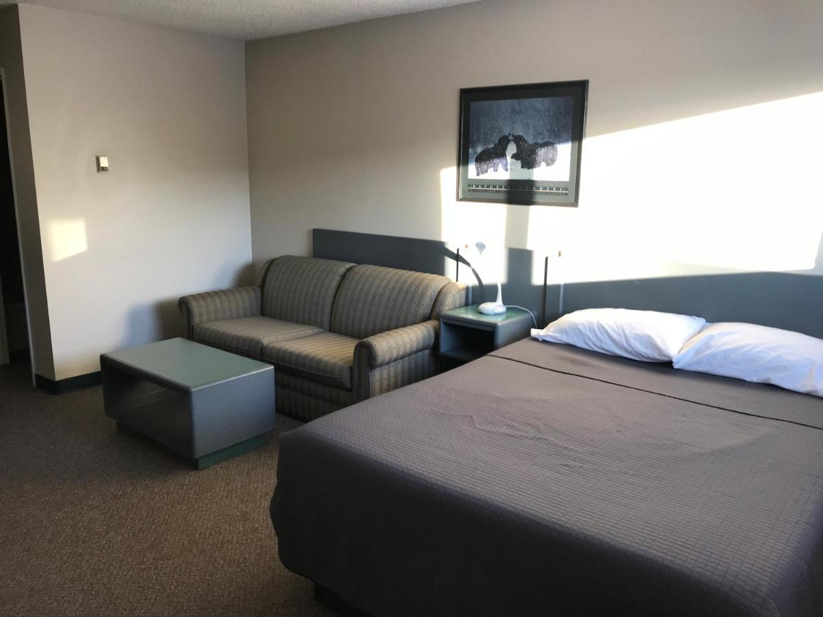 Plains Motor Inn Stettler Ngoại thất bức ảnh