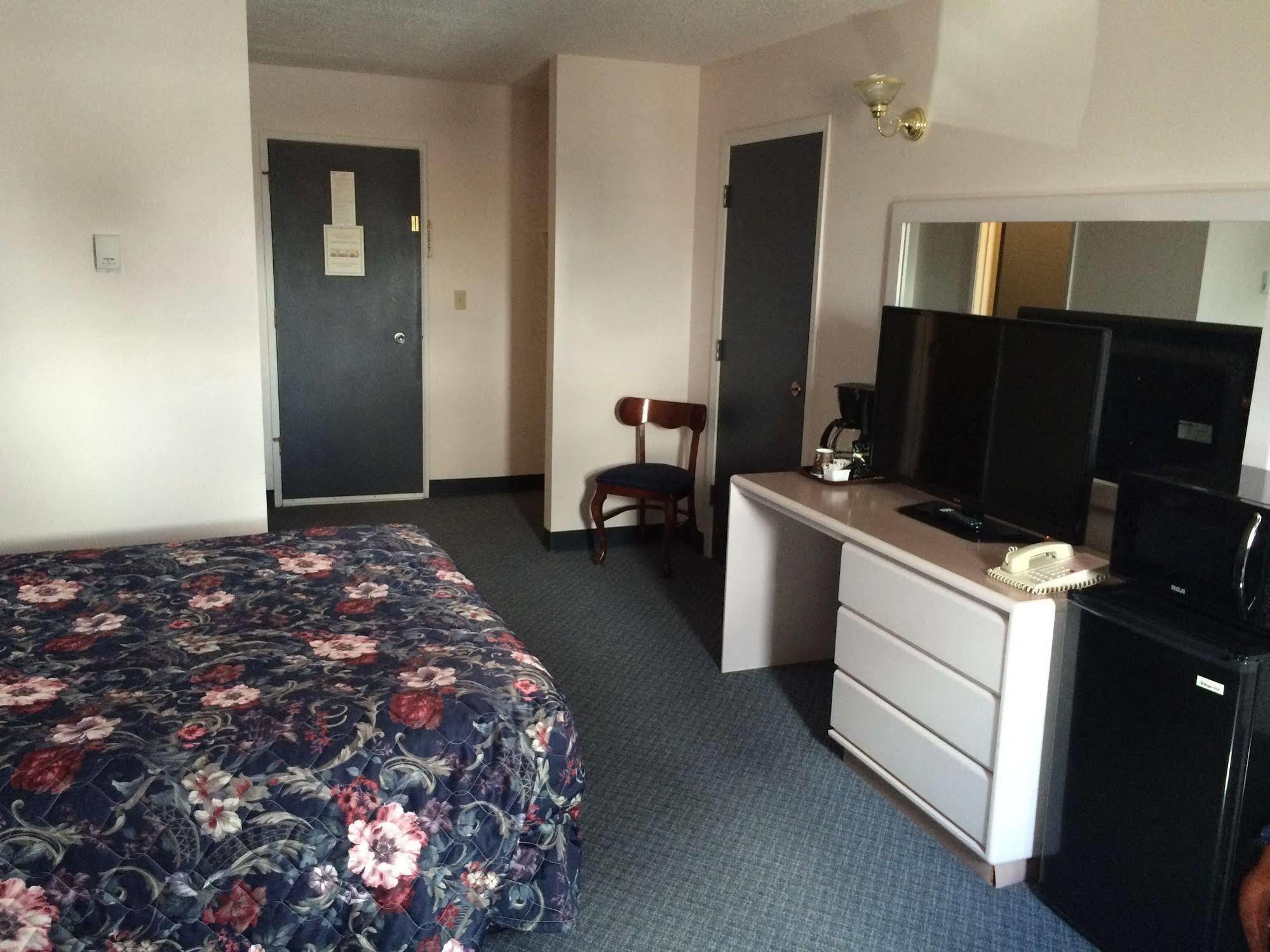 Plains Motor Inn Stettler Ngoại thất bức ảnh